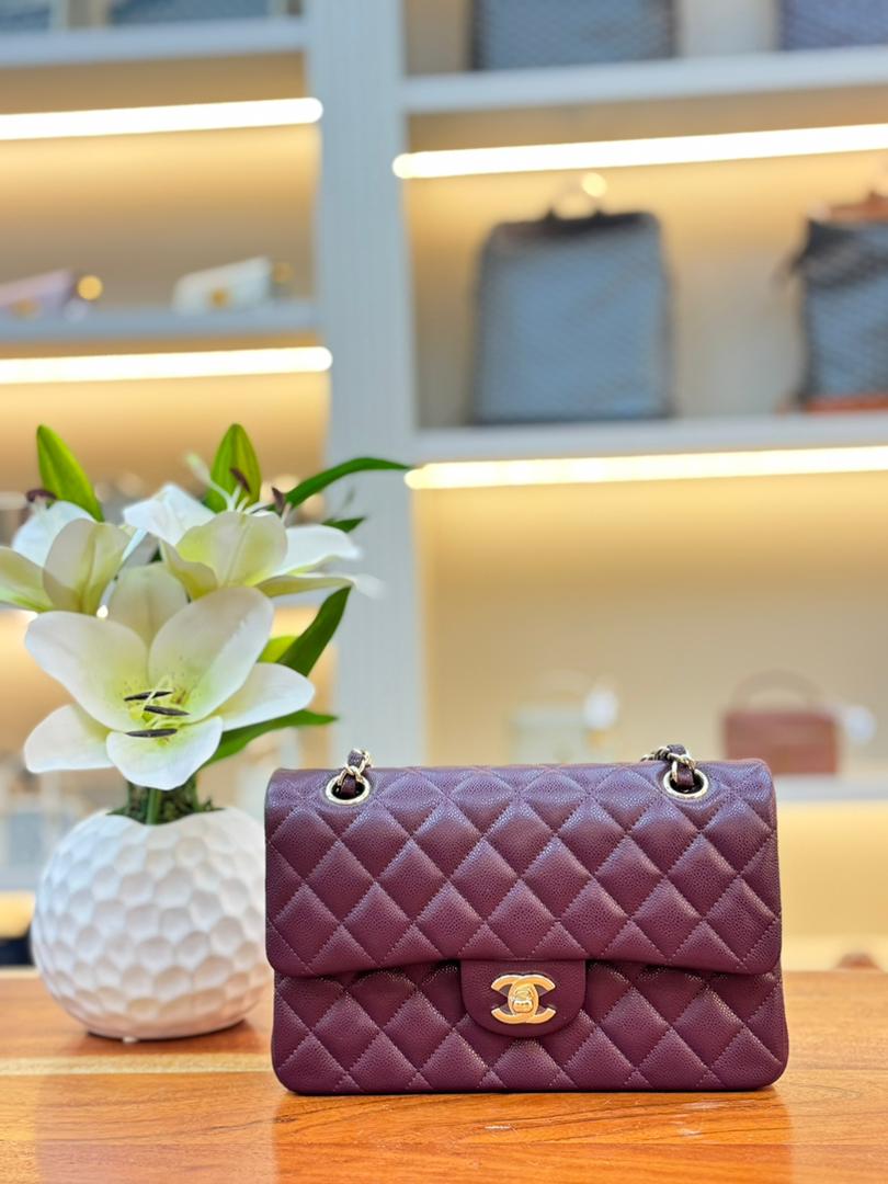 Small Classic Handbag